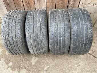 225/45 R17