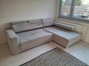 Na predaj rohovy gauc