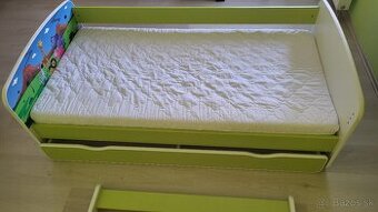 Detská posteľ s roštom a matracom Babynábytek