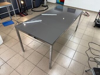 Stôl 180/85/75 jedálenský, kancelársky, záhradný.