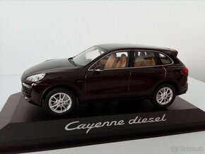 Predám model auta Porsche Cayenne II 1:43.