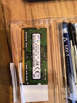 Samsung 4 GB DDR3 - 1