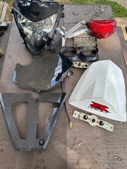 Gsxr 600 k4-k5 diely - 1