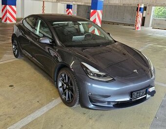 Tesla model 3 LR 69 tis. km, tep.čerpadlo, záruka, autopilot