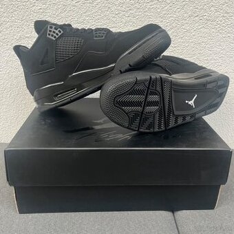 Air Jordan 4 Retro Black Cat