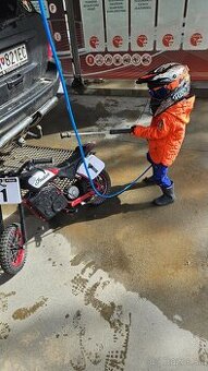 Detska elektricka motorka