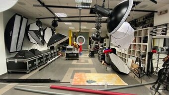 Proefesionálne vybaveny Atelier