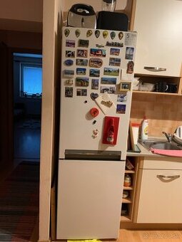 Predám chladničku s mrazničkou