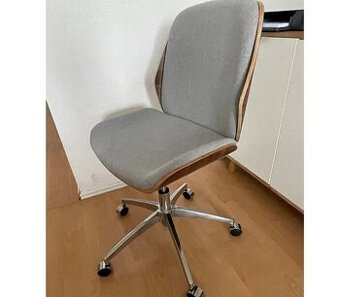DIZAJNOVÁ KANCELÁRSKA STOLIČKA orech / hliník. V SUPER STAVE