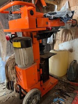 Štiepačka na drevo 10t