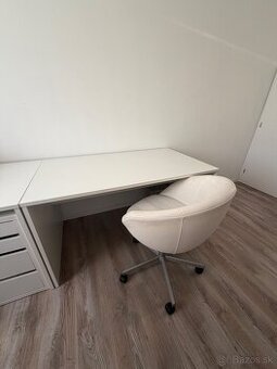 Moderný biely písací stôl – 140 × 80 cm