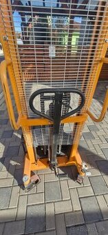 Vysokozdvižný ručný paletový vozík 2 000 kg.