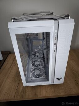 Asus TUF Gaming GT502 skrinka