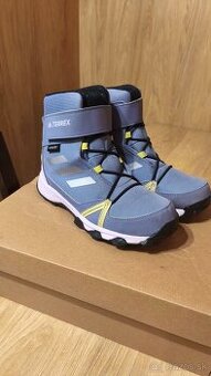 Zimné topánky Adidas Terrex veľ. 35,5