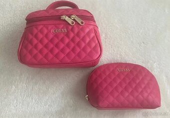 Kozmetický kufrík a taštička GUESS