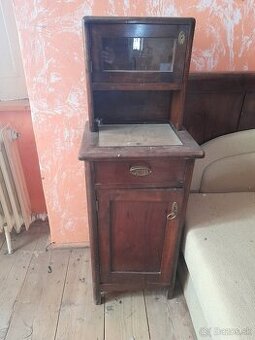 2x starozitny nocny stolik