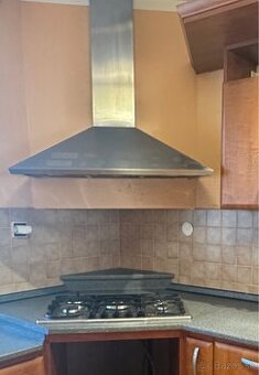 Predám digestor, sporak na plyn atd