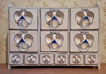 Starožitné koreničky - Ditmar Urbach