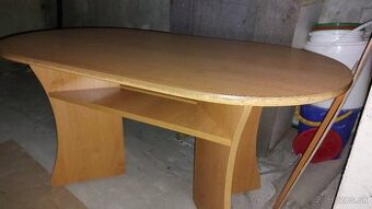 Predam ovalny stol
