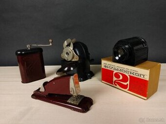 Bakelitové strúhadlo, mlynček,  zošívačka, monoskop