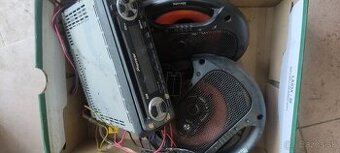 Predam autoradio s reproduktormi