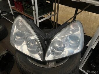 Přední světla kia carens