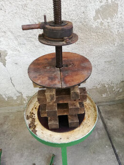 Lis na hrozno - ovocie - preš, objem koša 100 litrov