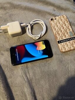 Predám iPhone 7.128 GB.100%.bateria.