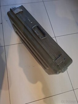 Vojenský detektor kovov