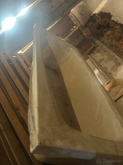 Vane 4 ks – 2x oceľová smaltovaná, 2x laminátová – + nožičky