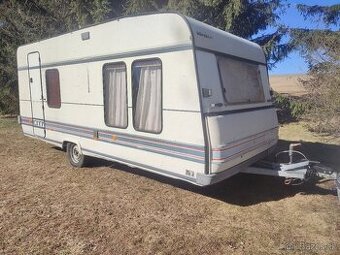 Buerstner 1100kg, WC 100km/h, STK