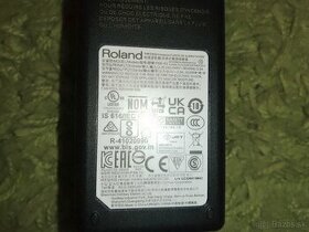 Adapter Roland PSB-230V 2000mA