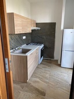 Prenájom, 2i. byt, zariadený , širšie centrum