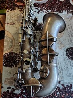 Alt saxofón