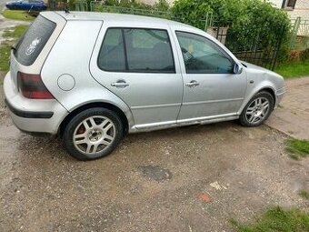 Golf 4