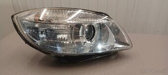 Škoda Fabia 2 svetlo pravé