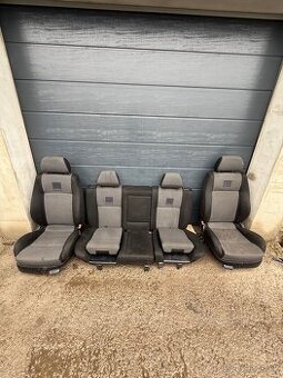 Predám komplet sadu sedadiel Volkswagen Golf 4 kombi