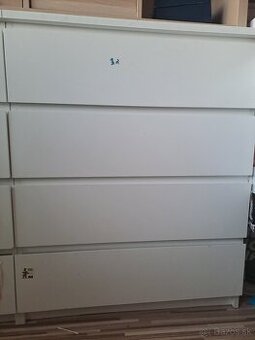 Komoda ikea malm