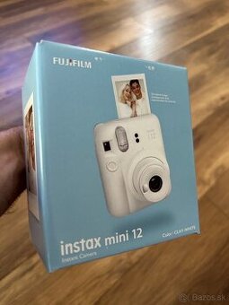 Instax mini 12 biely