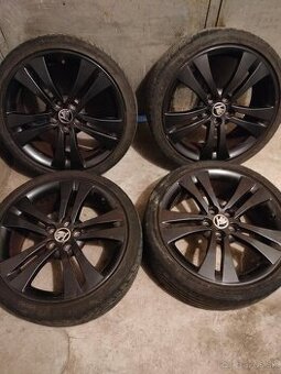 4ks alu disky orig. Škoda 5x100 R17 pneu 205/40 R17 5mm