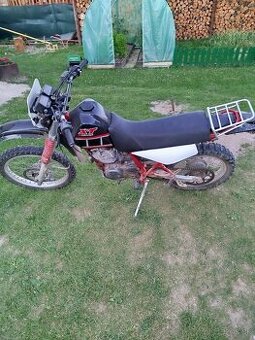 Yamaha XT 350
