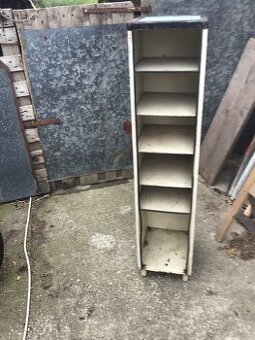 PLECHOVá SKRINKA AJ VýMENA