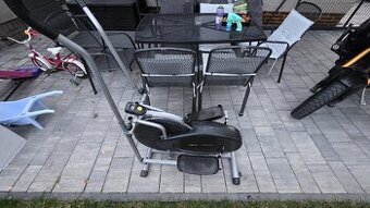 Eliptický trenažér