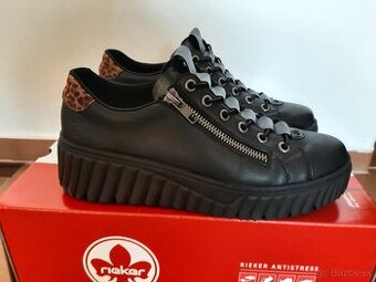 Prechodná dámska kožená obuv.vel-38