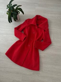 Červený zimný kabát F&F