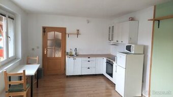 Zeleneč - Útulný 2-izb. RD v tichej uličke na predaj 