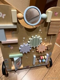 Drevenne choditko (vozík)