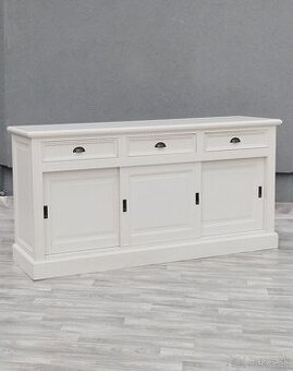 Komoda biela – vidiecka.