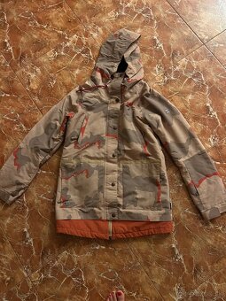 Zimná bunda a nohavice na snowboard DC Oneill