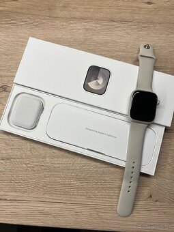 Apple watch 9 starlight 45mm